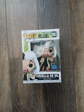 Funko Pop! Villains 1083 Cruella De Vil Figure - Black, White, Red